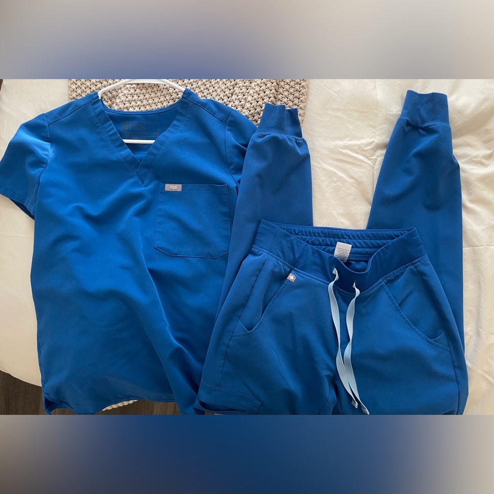 Women’s figs Blue Scrub Set Xxs top and bottom regular